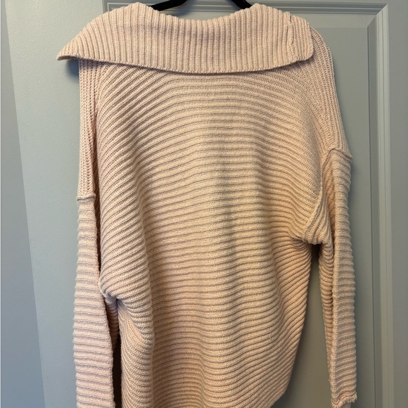 Free People Sweater - Picture 3 of 3